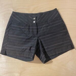 Slazenger Women's Black Pinstripe Shorts Size 0 (DZ)